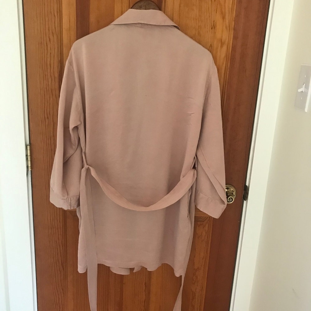 Silk Robe - Picture 3 of 4